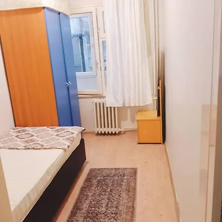 Comfy Flat In Heart Of *